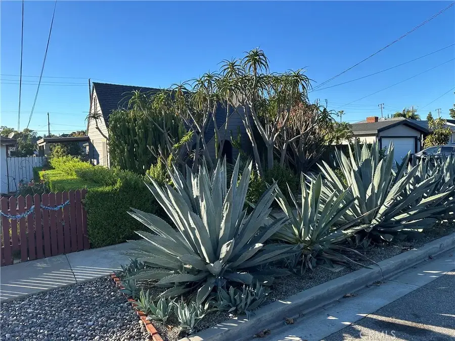 310 N Waverly, Orange, CA 92866 - Image #2