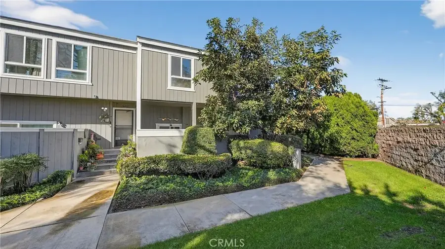 2600 W Segerstrom Avenue #D, Santa Ana, CA 92704 - #2