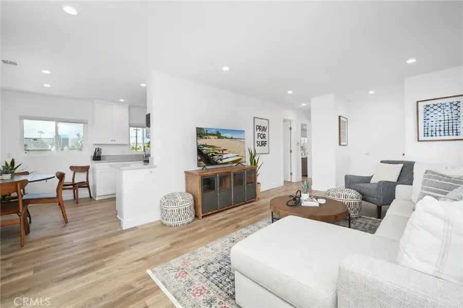 205 42nd Street, Newport Beach, CA 92663 - Image #3