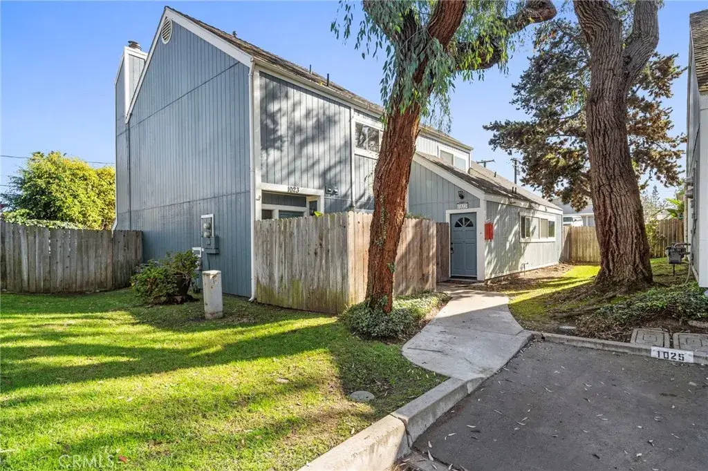1025 Sea Breeze #11, Costa Mesa, CA 92627 - #1