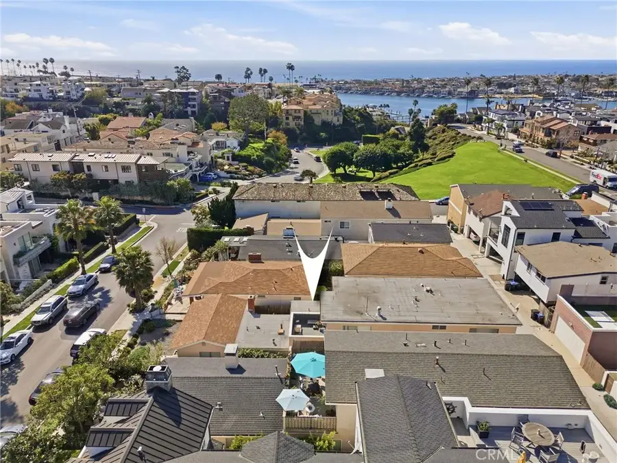 429 Carnation Avenue, Corona Del Mar, CA 92625 - Image #3
