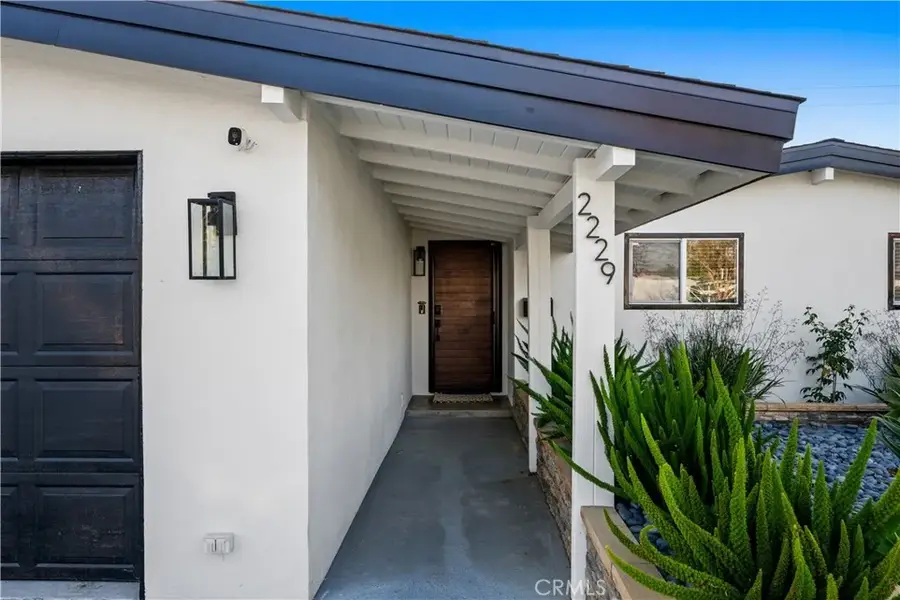 2229 Anaheim, Costa Mesa, CA 92627 - Image #2