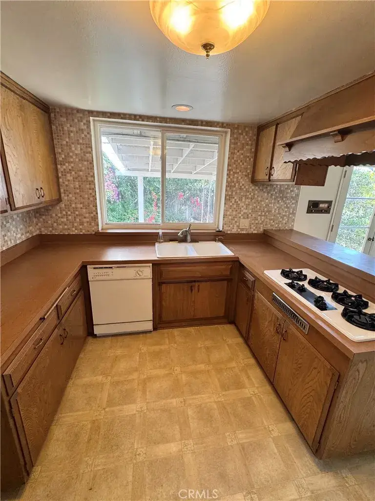 1110 Sturbridge, La Habra, CA 90631 - Image #3