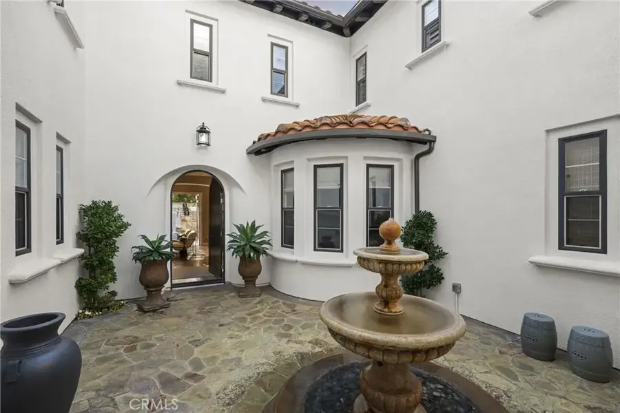 10885 Silverado, Tustin, CA 92782 - #2