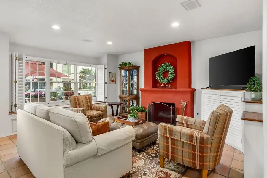 120 Coral Avenue, Newport Beach, CA 92662 - #3