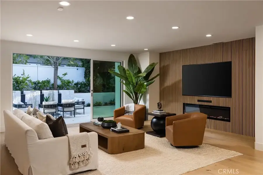 34 Montgomery, Newport Beach, CA 92660 - #2