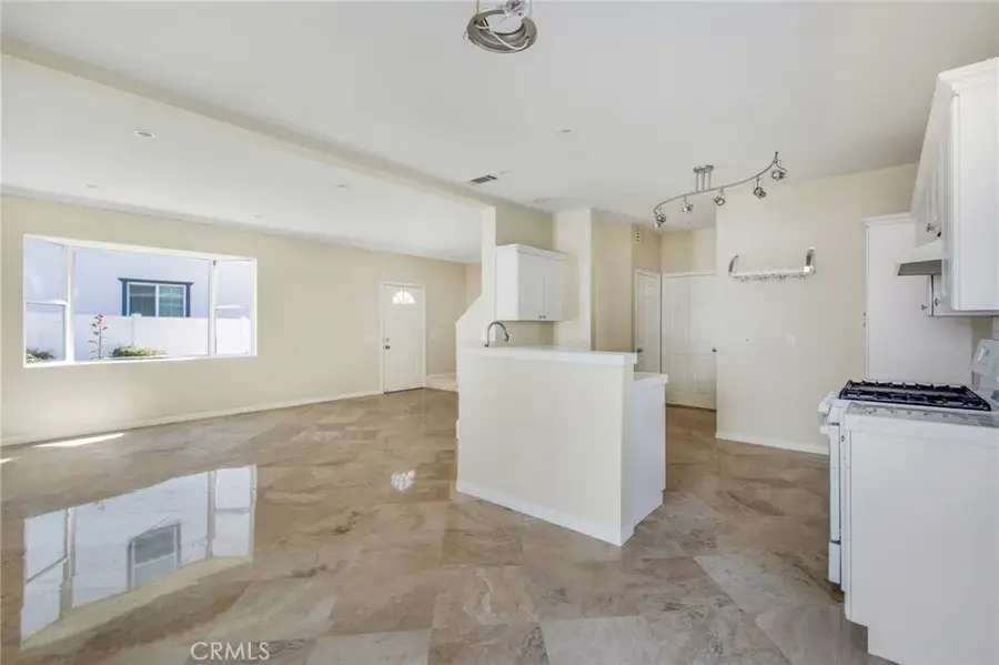 162 Rochester, Costa Mesa, CA 92627 - #3