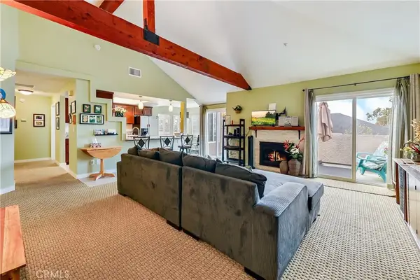 4561 Warner #302, Huntington Beach, CA 92649