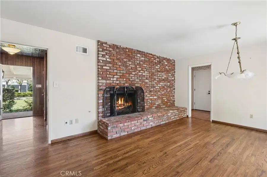 2401 Sierra Vista, Newport Beach, CA 92660 - #2