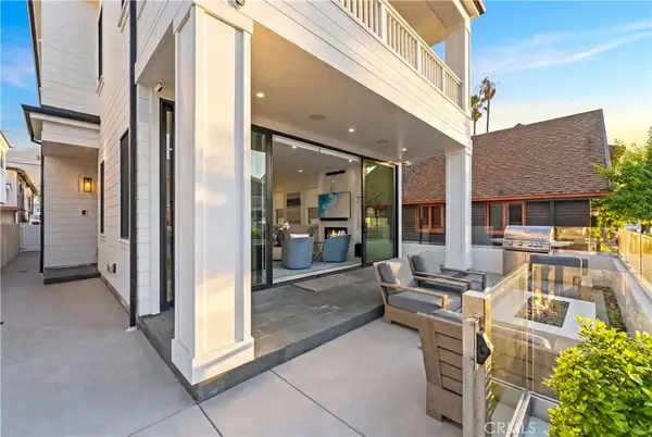 206 Apolena Avenue, Newport Beach, CA 92662