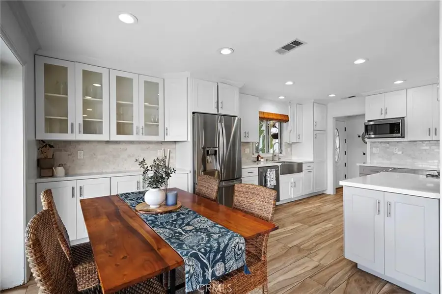 2528 University Drive, Newport Beach, CA 92660 - #2