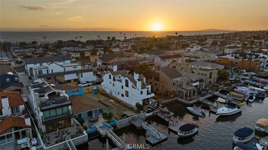 3912 River Ave, Newport Beach, CA 92663 - #2