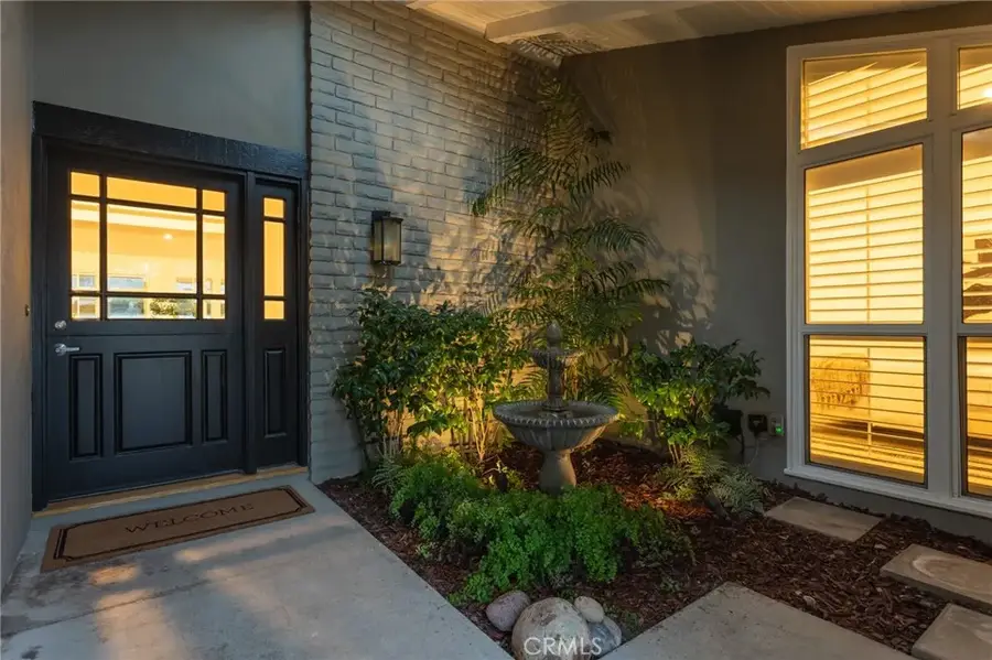 2102 Vista Entrada, Newport Beach, CA 92660 - #3