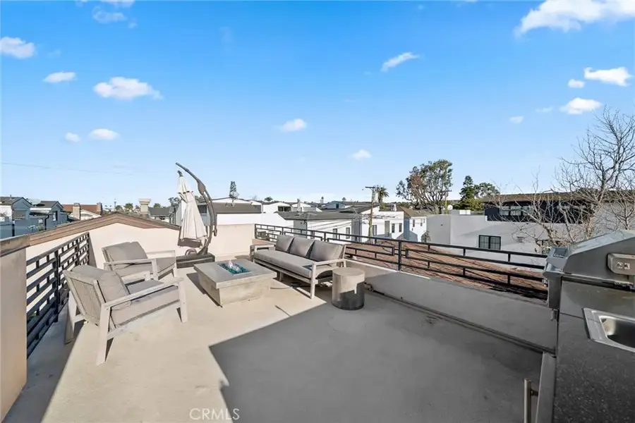 417 Poinsettia Avenue, Corona Del Mar, CA 92625 - #3