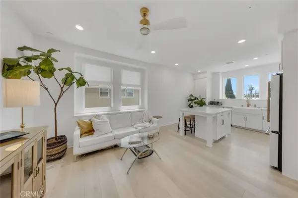 17961 Conch Lane, Huntington Beach, CA 92646