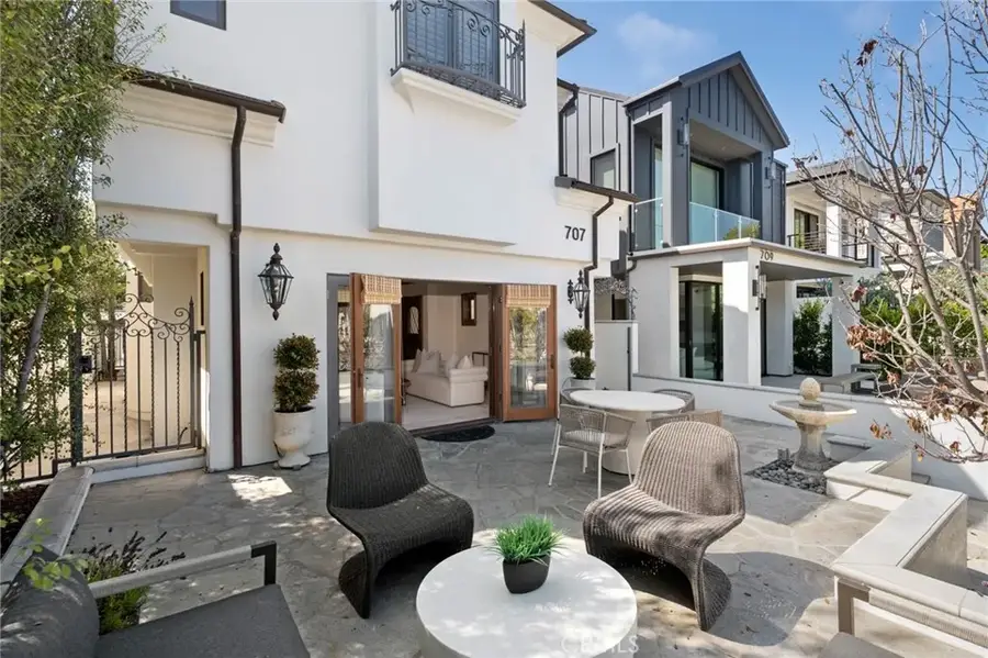 707 Larkspur Avenue, Corona Del Mar, CA 92625 - #2
