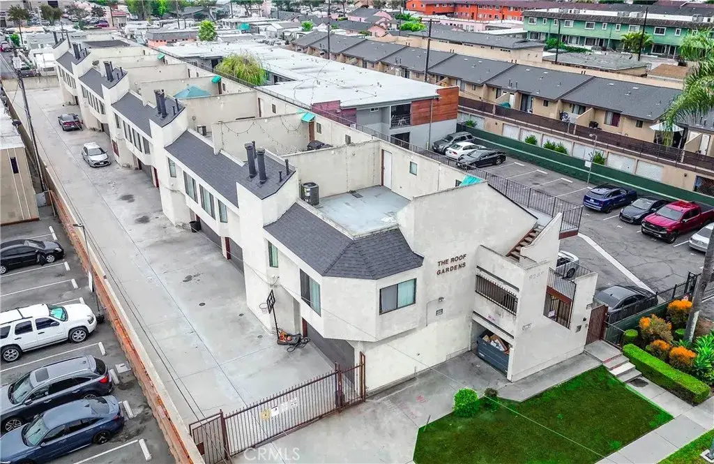 9248 Palm St, Bellflower, CA 90706 - #1
