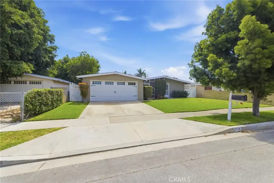 2128 College, Costa Mesa, CA 92627 - #3