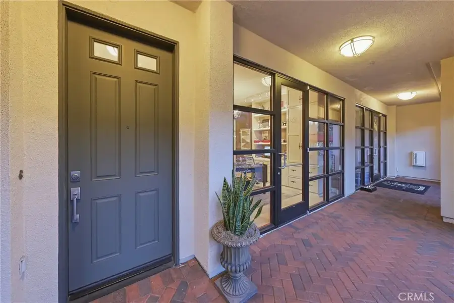 23 Vantis, Aliso Viejo, CA 92656 - #2