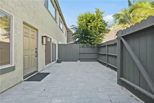 1651 Iowa Street #C, Costa Mesa, CA 92626
