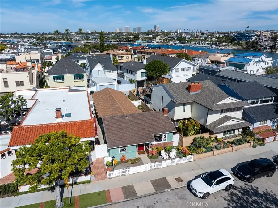 2156 E Ocean, Newport Beach, CA 92661 - #2
