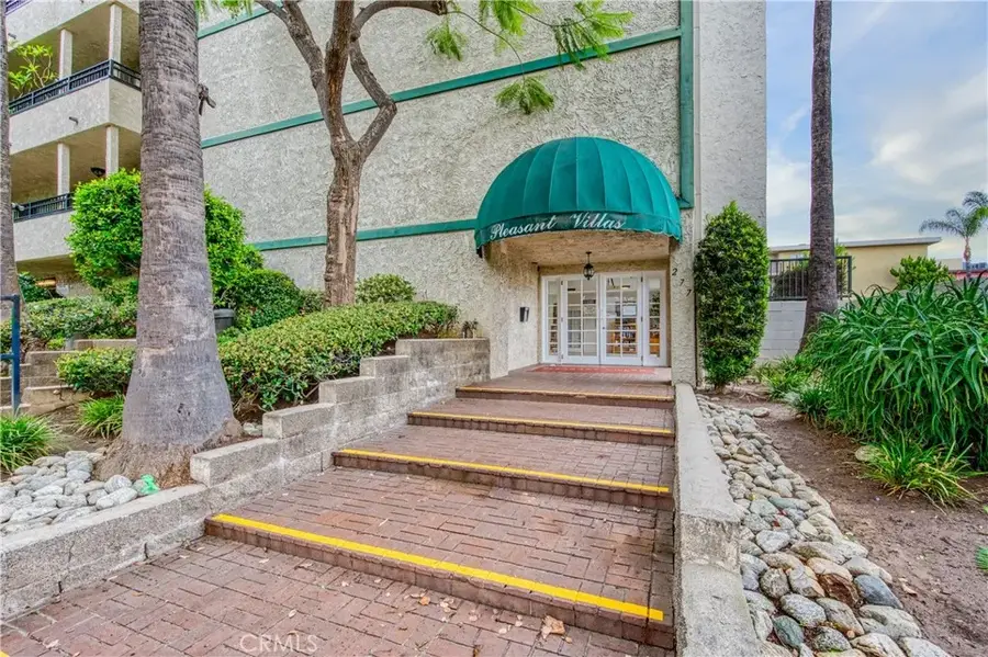 277 Pleasant Street #206, Pasadena, CA 91101 - #2