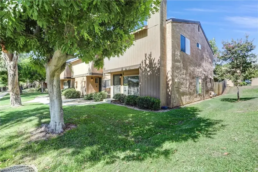 122 Tamarisk, Redlands, CA 92373 - #3
