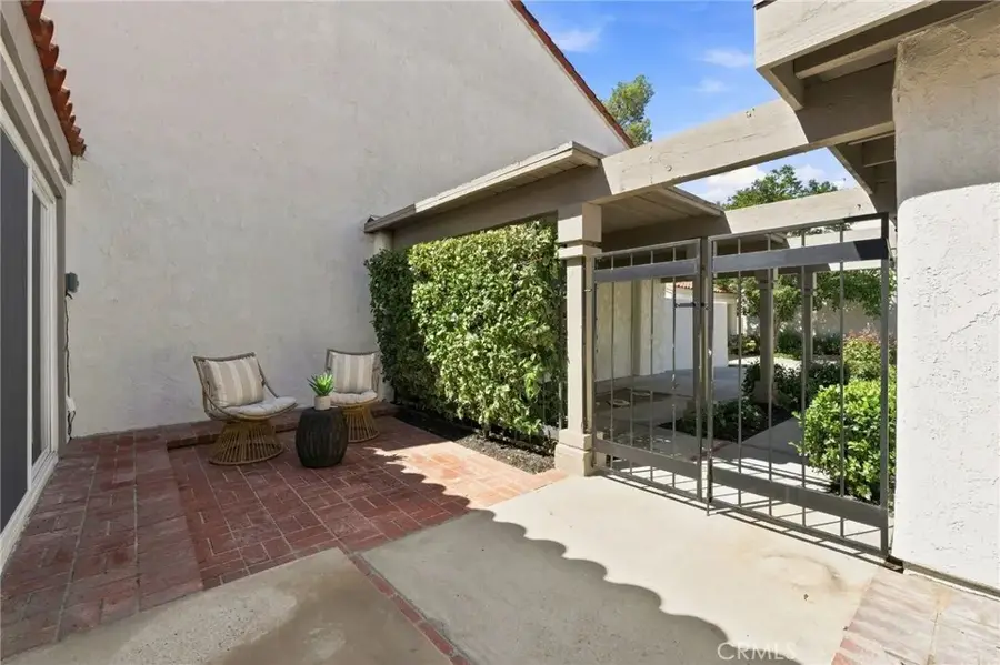 52 Acacia Tree Lane, Irvine, CA 92612 - #3
