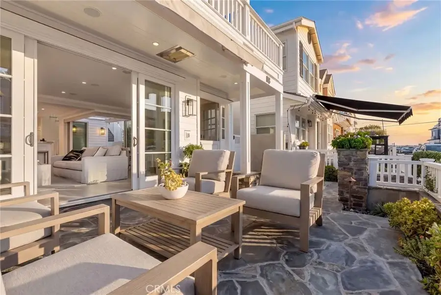 118 Sapphire, Newport Beach, CA 92662 - #2