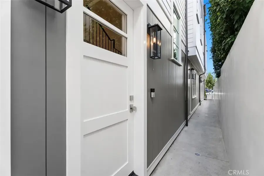 418 Larkspur, Corona Del Mar, CA 92625 - #3