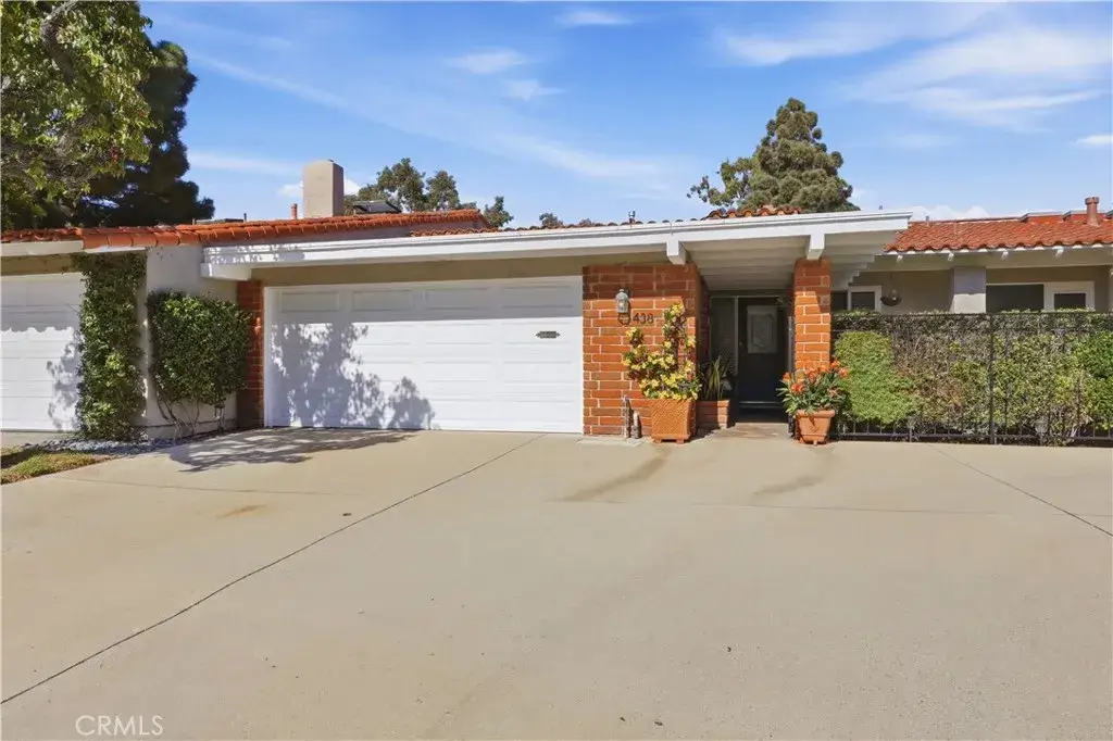 438 Vista Parada, Newport Beach, CA 92660 - #1