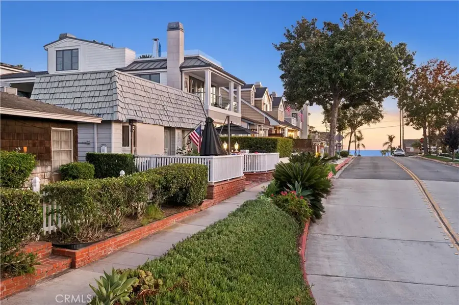 310 Fernleaf, Corona Del Mar, CA 92625 - #2