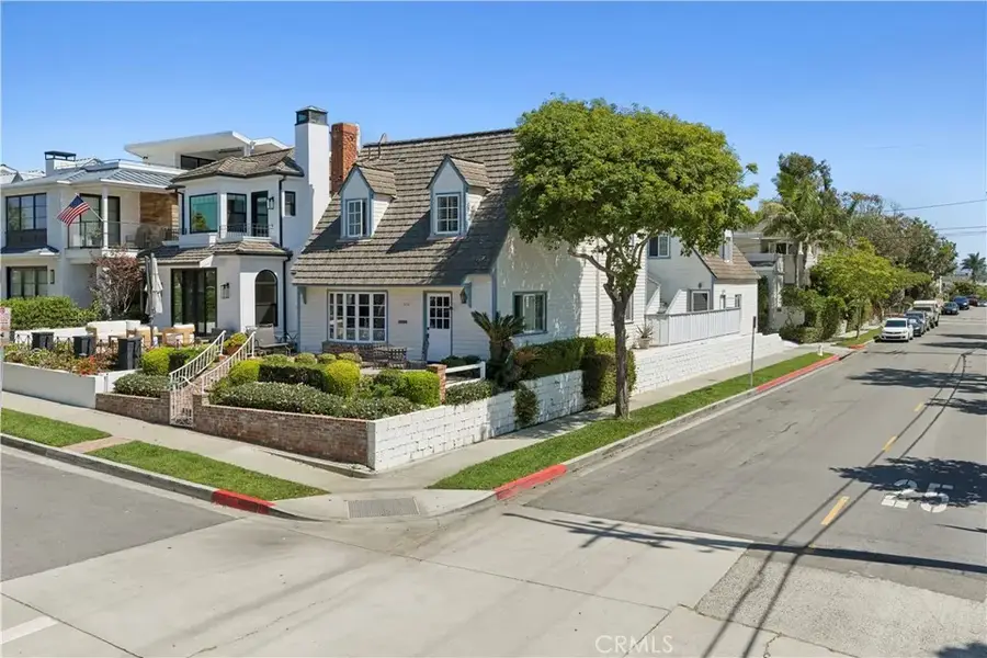 300 Narcissus, Corona Del Mar, CA 92625 - #2