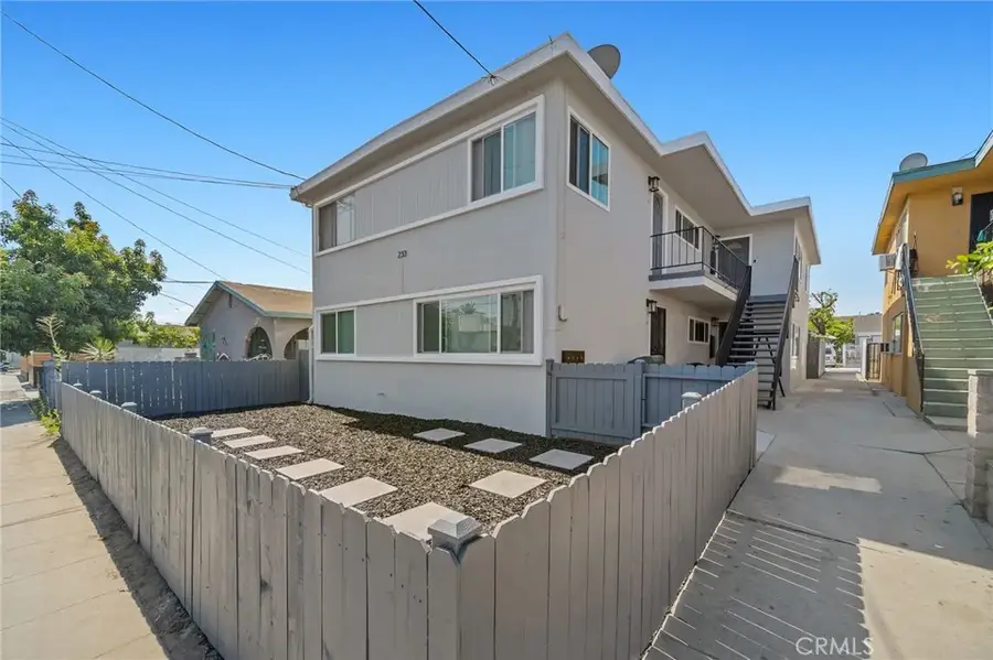233 W Oliver Street, San Pedro, CA 90731 - #2