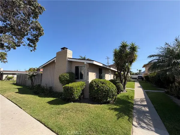 1383 Baker, Costa Mesa, CA 92626