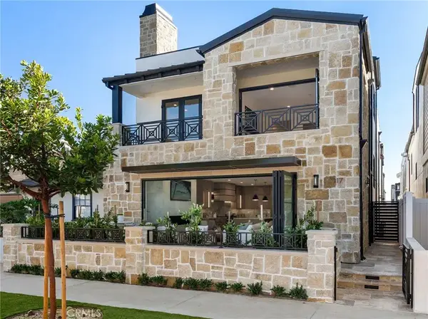 117 E Bay, Newport Beach, CA 92661
