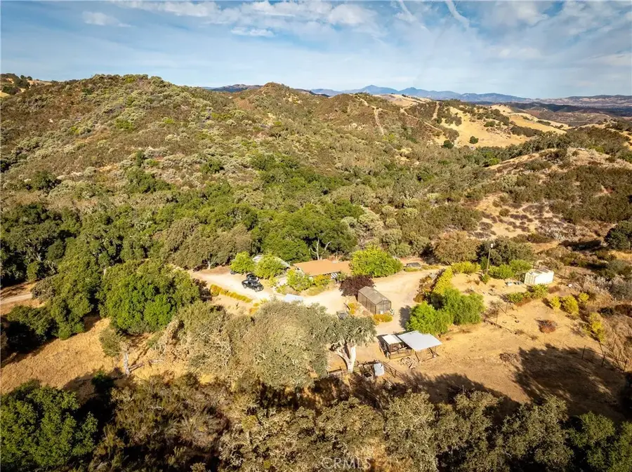 53121 Smith Road, Bradley, CA 93426 - Image #2