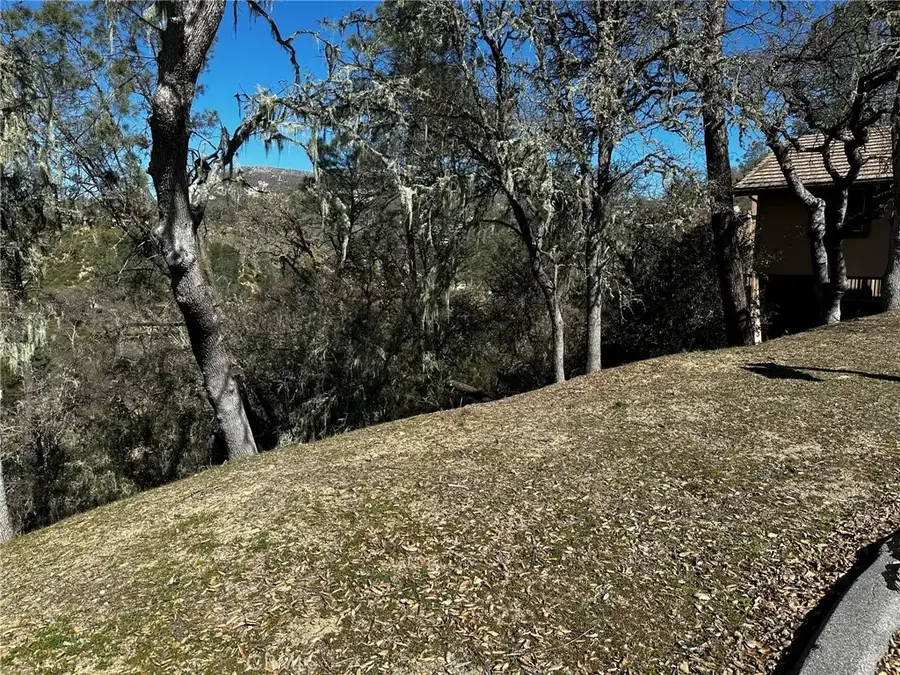 8209 Woody Point, Bradley, CA 93426 - Image #2