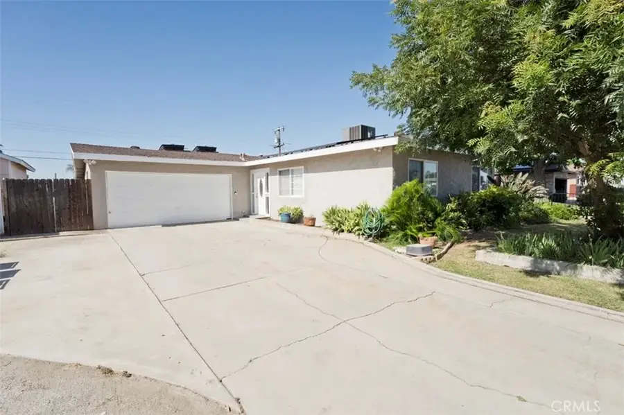 921 Alandale Avenue, Bakersfield, CA 93308 - Image #3