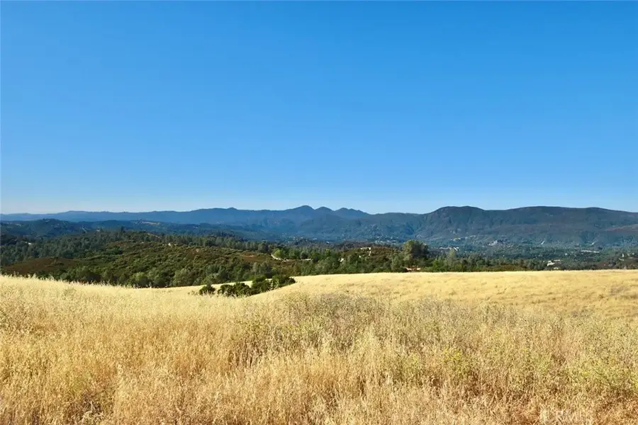 74010 Copperhead, Bradley, CA 93426 - Image #3