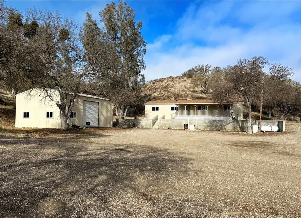 64512 Davis Canyon Road, Lockwood, CA 93932 - Image #1