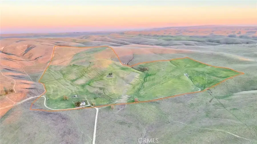 3780 S Gillis Canyon, Shandon, CA 93461 - #2