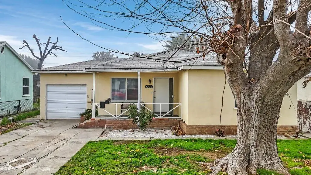 1229 Castaic Avenue, Bakersfield, CA 93308 - #1