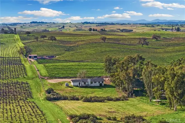 6980 Cabernet, Paso Robles, CA 93446