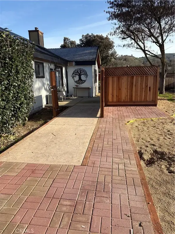 7825 Aurora, Atascadero, CA 93422