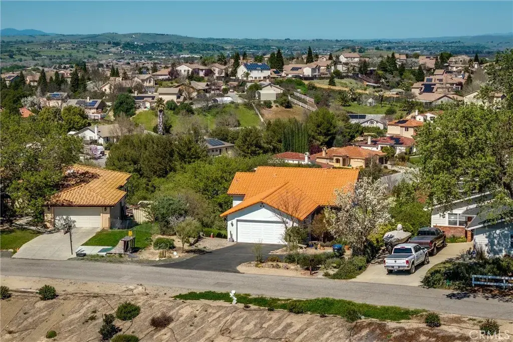 731 Renate Way, Paso Robles, CA 93446 - #1