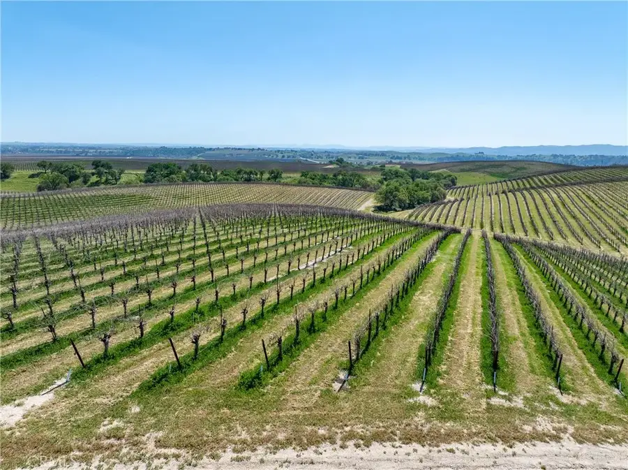 7310 Estrella Road, San Miguel, CA 93451 - #2