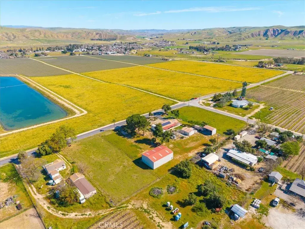 2100 Starkey Road, Shandon, CA 93461 - #1