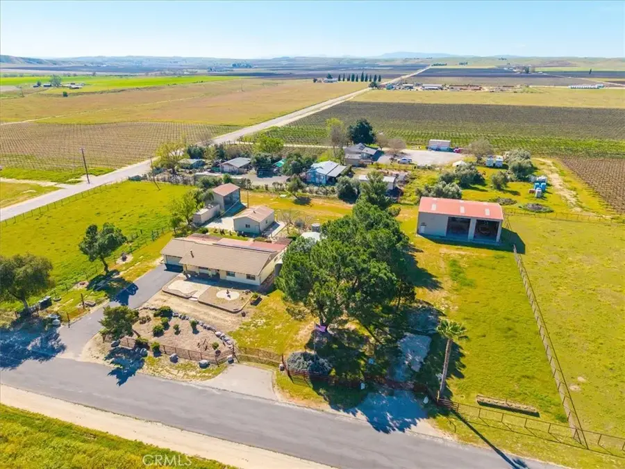 2100 Starkey Road, Shandon, CA 93461 - #2