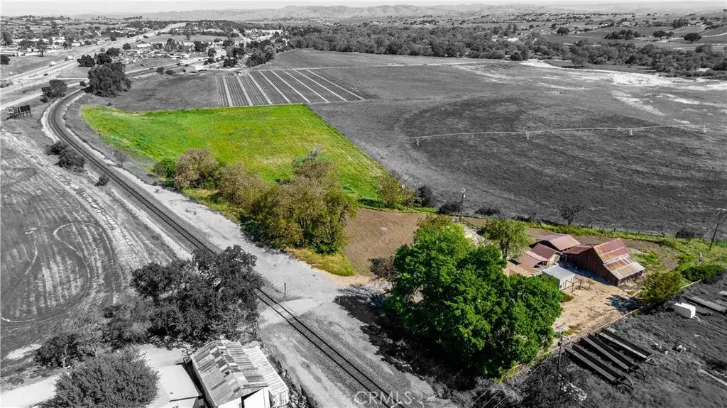 5390 Monterey Road, Paso Robles, CA 93446 - #1